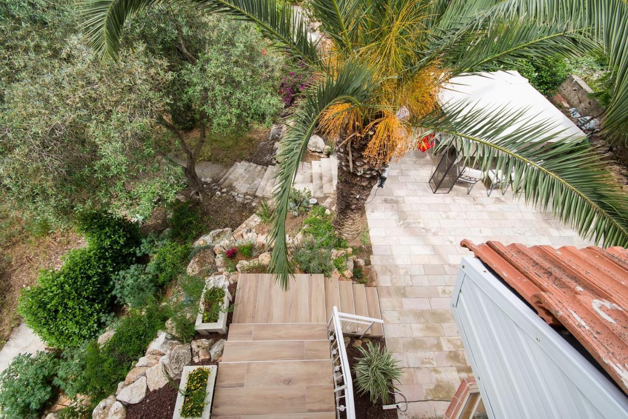 Homey Suite In Zichron Yaakov Zichron Ja’akow Kültér fotó
